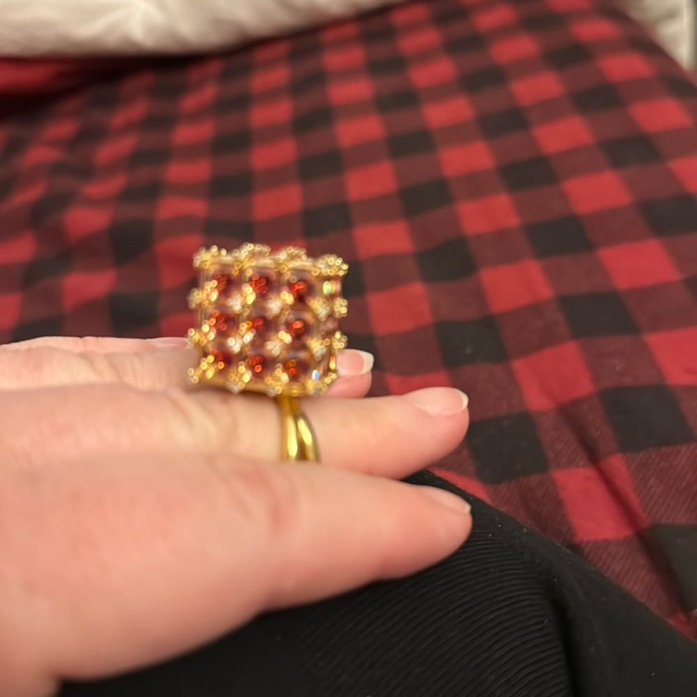 Curiosa cocktail ring Size 60
Square cut, Orange, Gold-tone plated